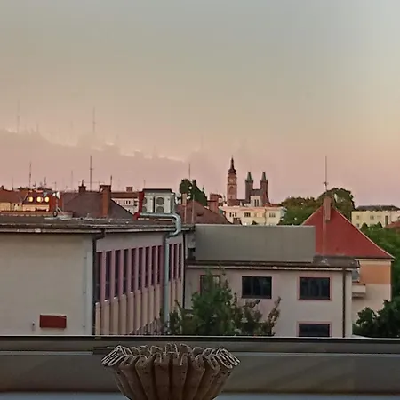With Cathedral View In - Location Apartmán